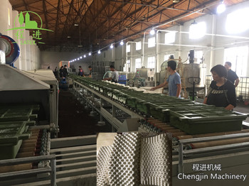 用于乳膠文胸生產(chǎn)線小型自動乳膠發(fā)泡機(jī)